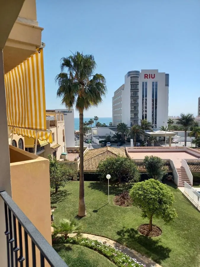 Apt Erisa En Torremolinos Dos Min De La Playa, Puerto Marina Spain